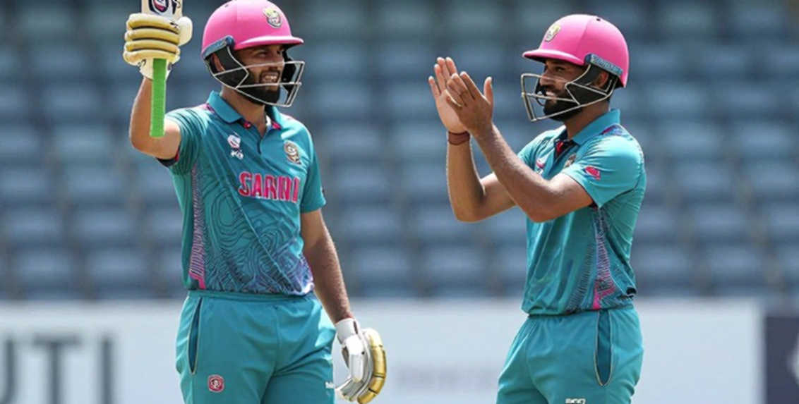 खाली फ्रेम: आठ आयामों वाली क्रिकेट रिपोर्ट, जिसमें एक भी गेंद नहीं थी